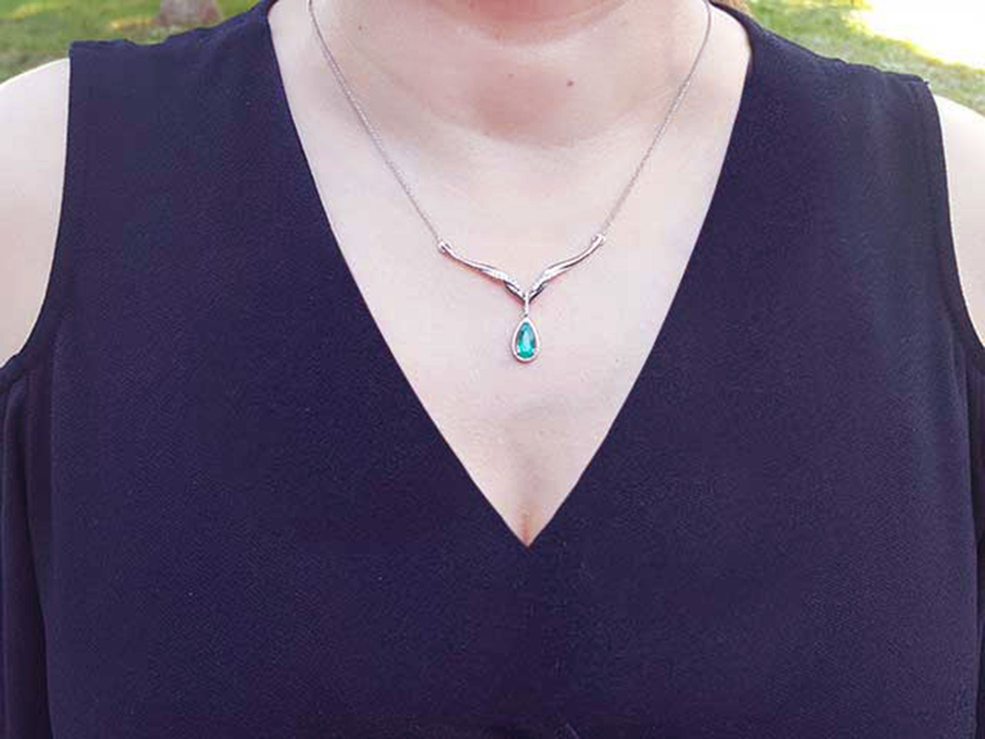 Pear shaped Emerald necklaces