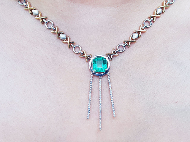 Emerald Hugs and kisses necklace