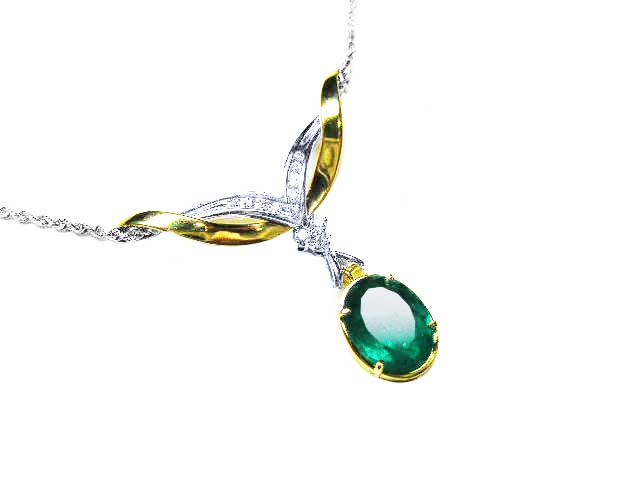 Bridal oval cut emerald necklace