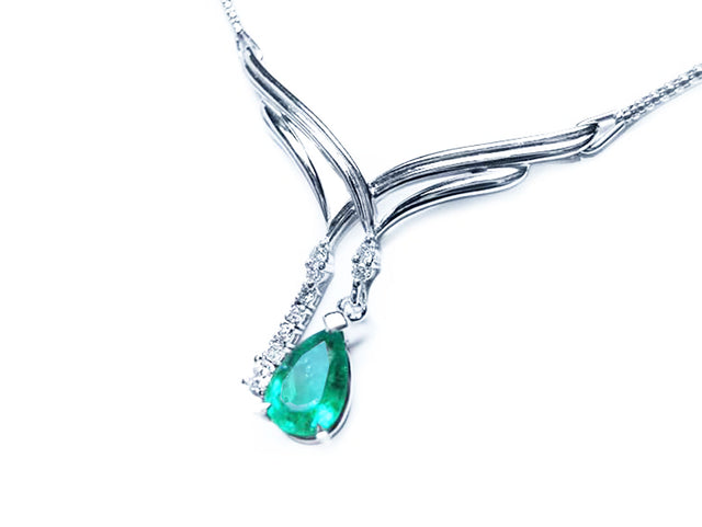 Pear shaped emerald necklace