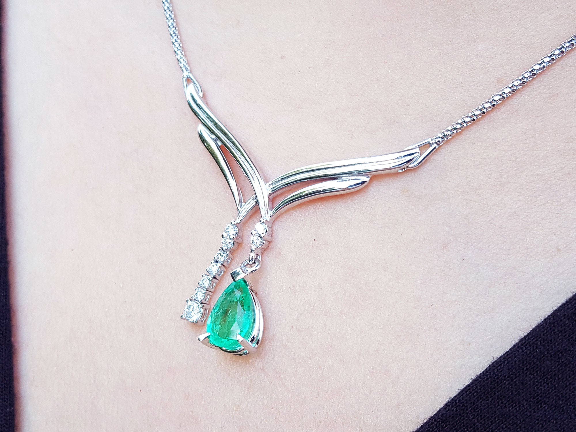 Muzo Colombia Emerald necklaces