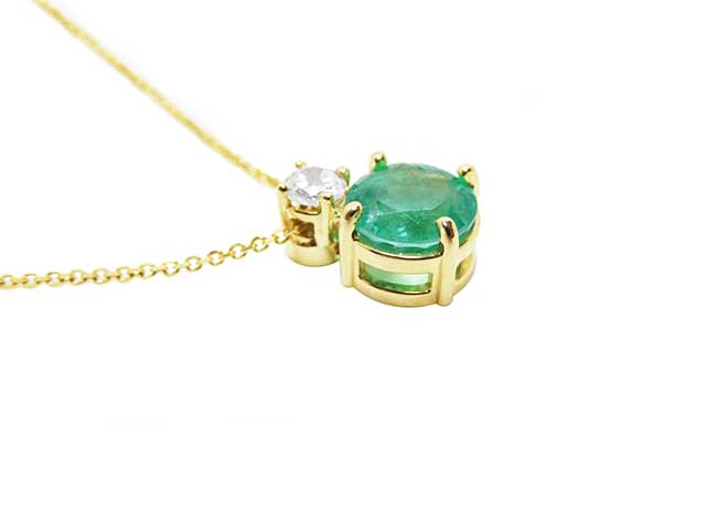 Emerald stone necklace