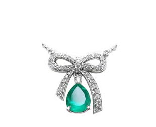 Bow-tie emerald necklace