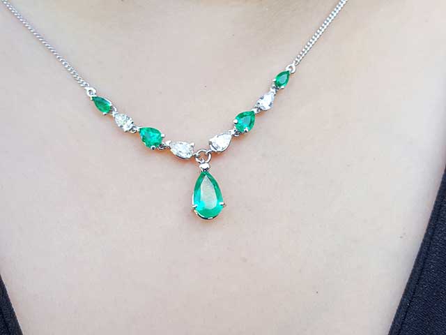 Pear cut emerald and diamond necklace