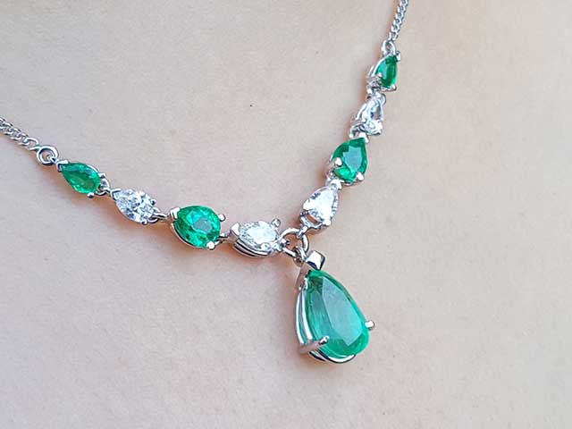 Green emerald necklace