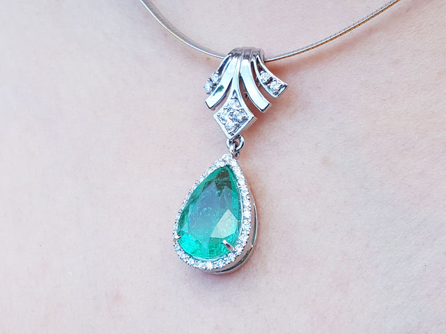 6.01 ct. Enhancer Emerald Necklace Pear Shaped