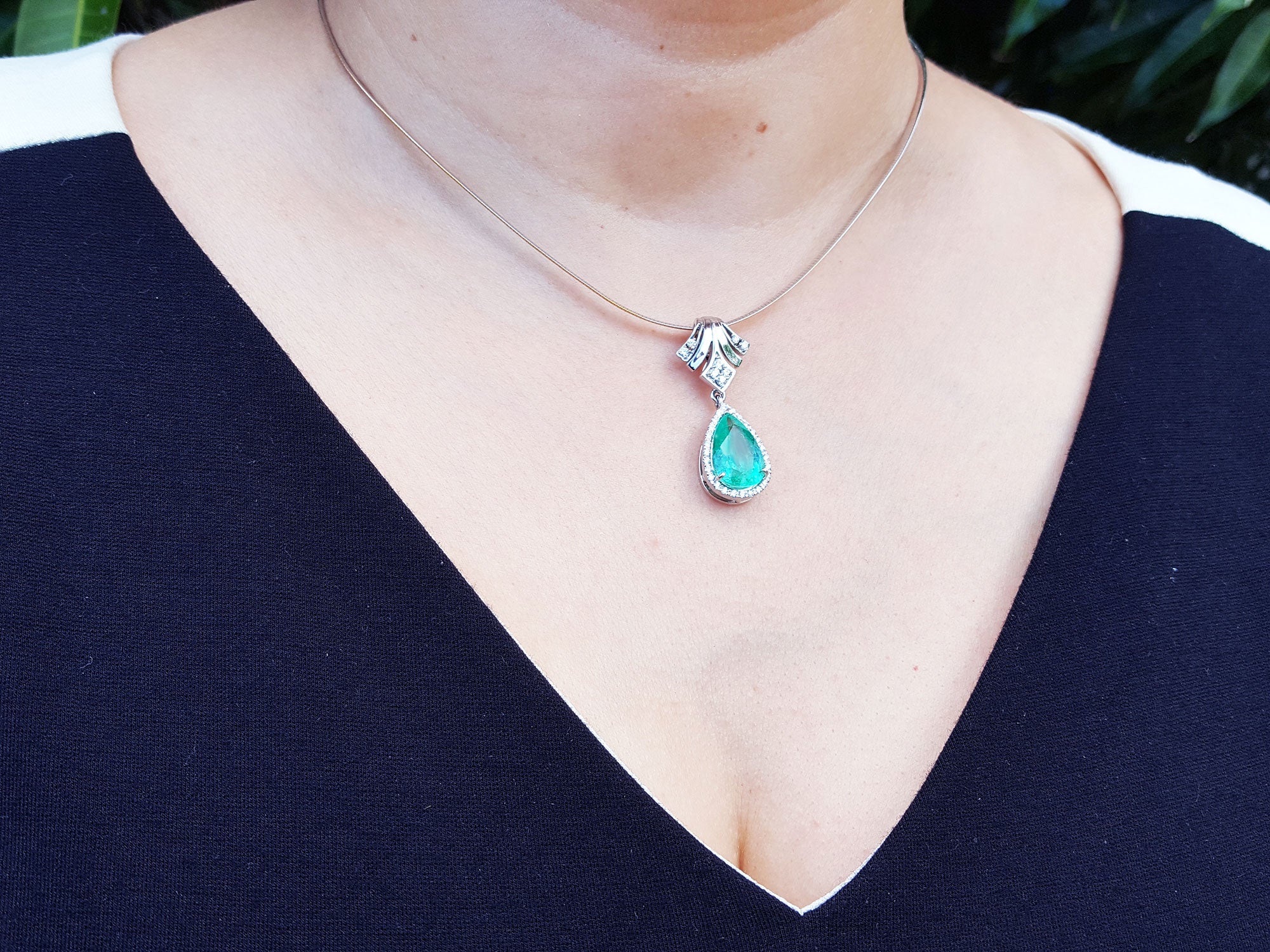 18k Gold emerald enhancer pendant