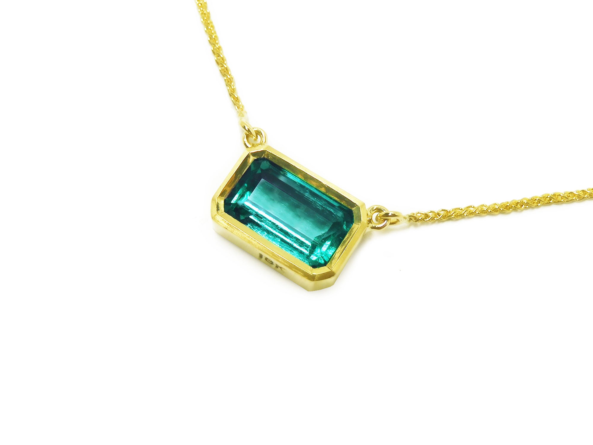 Natural Emerald necklaces for sale