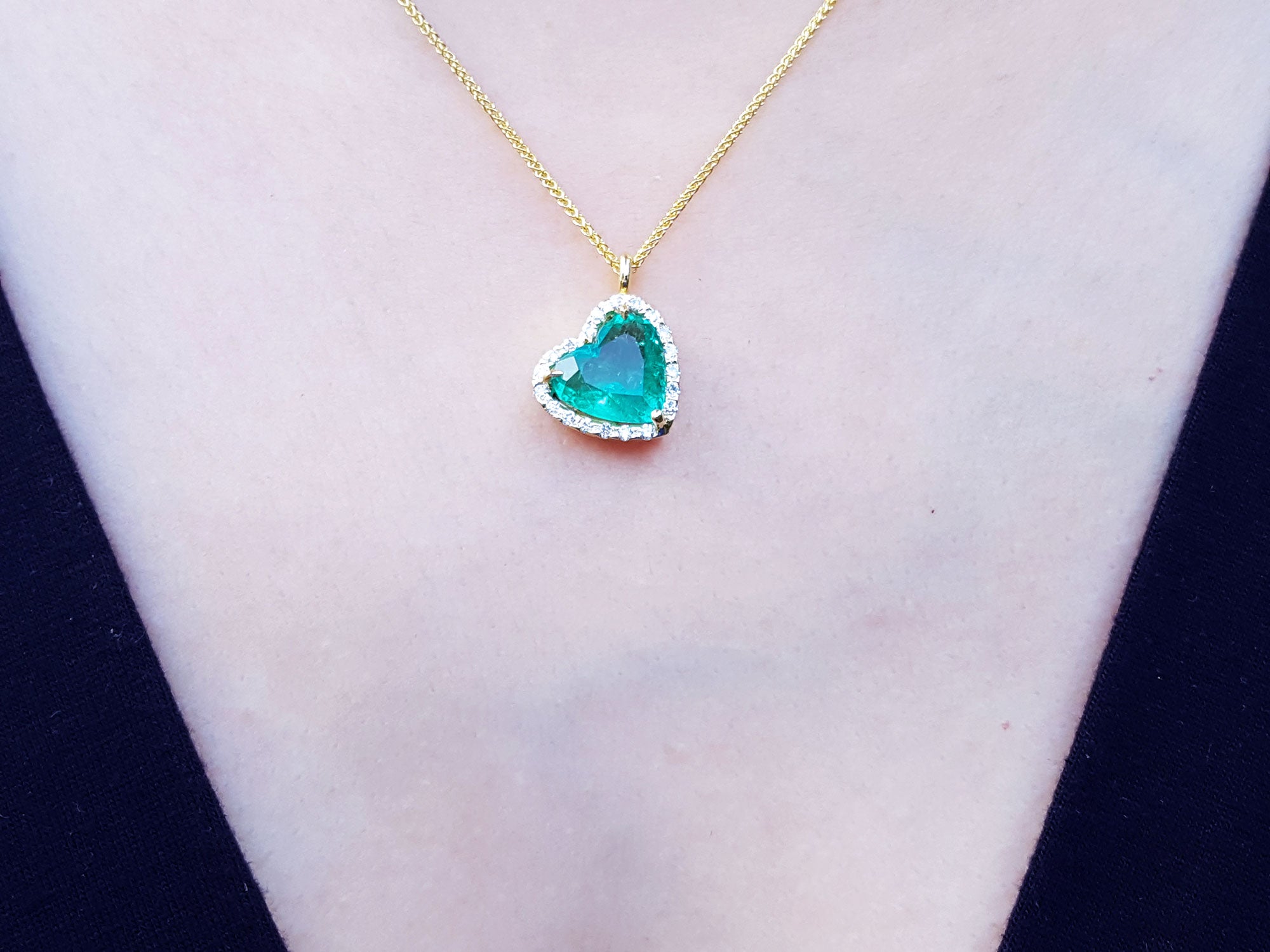 Tilted emerald heart necklace for sale