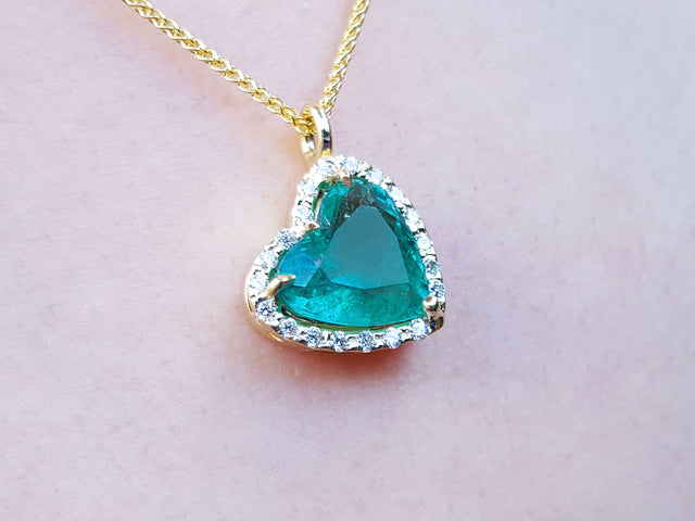 Genuine Emerald heart necklace for mother’s day