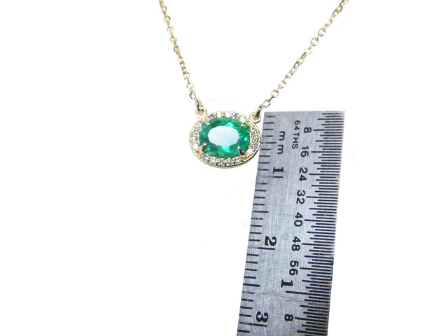Green fire natural Colombian emerald necklace