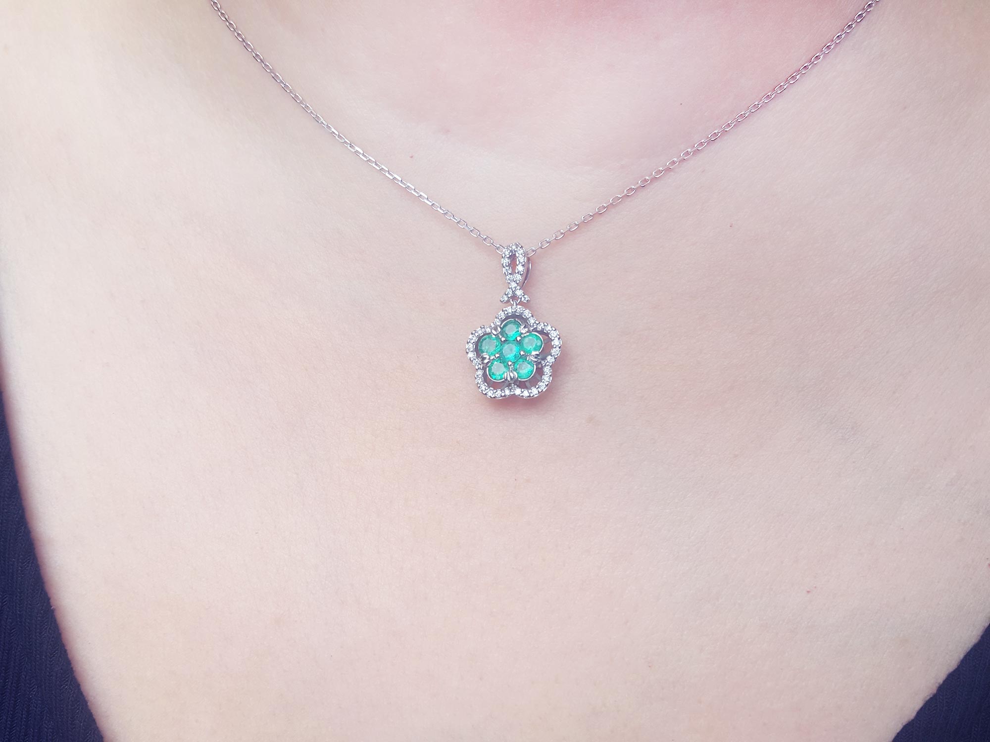 Muzo emerald cluster necklace