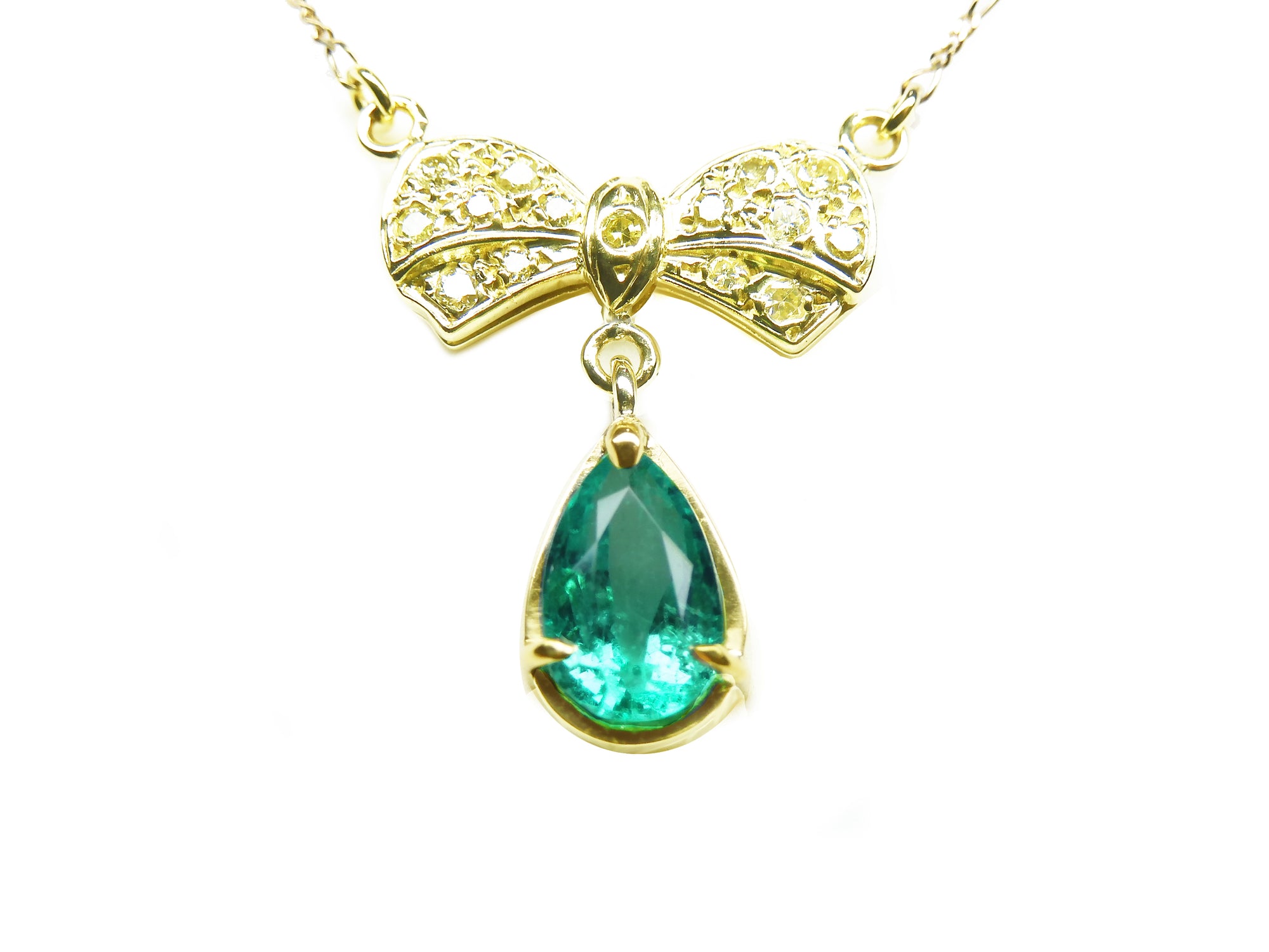 18k emerald necklace