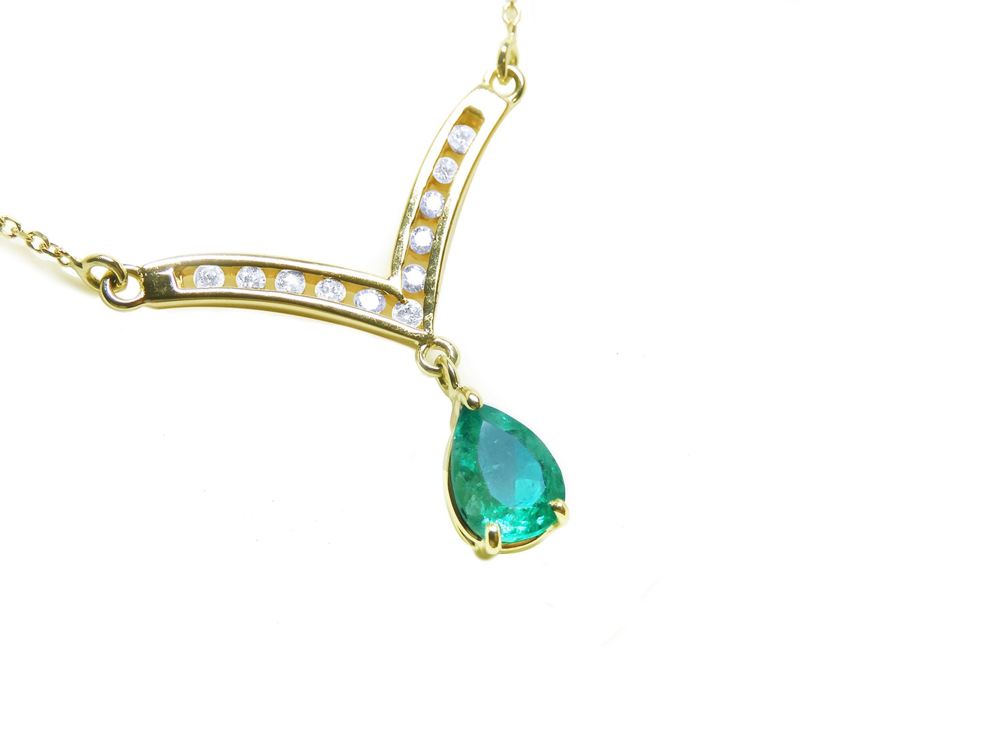 Emerald necklaces for sale