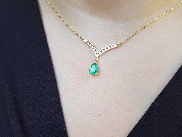 Natural Muzo pear cut emerald necklace