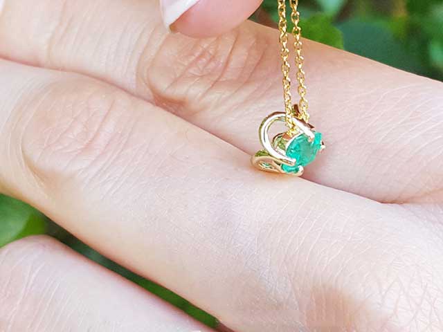 Emerald gold tulip necklace for sale