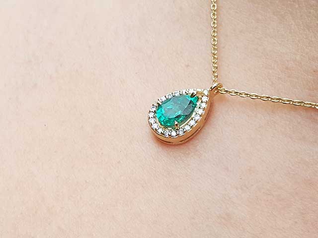 Solid 14k gold emerald necklace