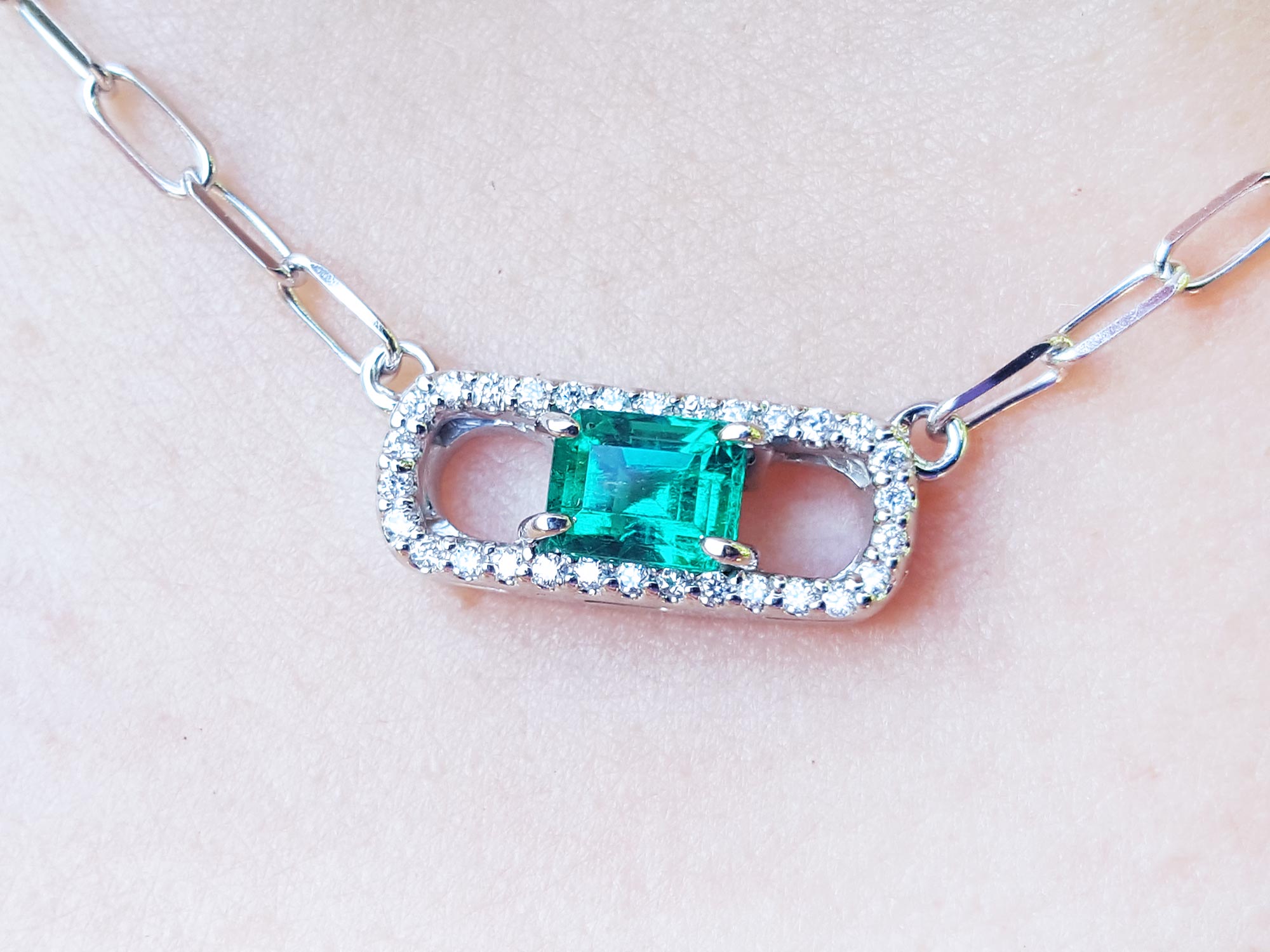Paper clip Colombian emerald necklace