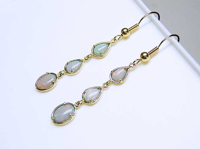 Authentic australian opal earrings and gold