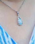 18k gold opal pendant