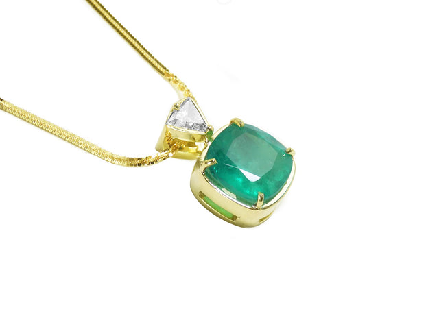 Deep green Colombian emeralds pendant