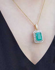 18k yellow gold emerald pendant