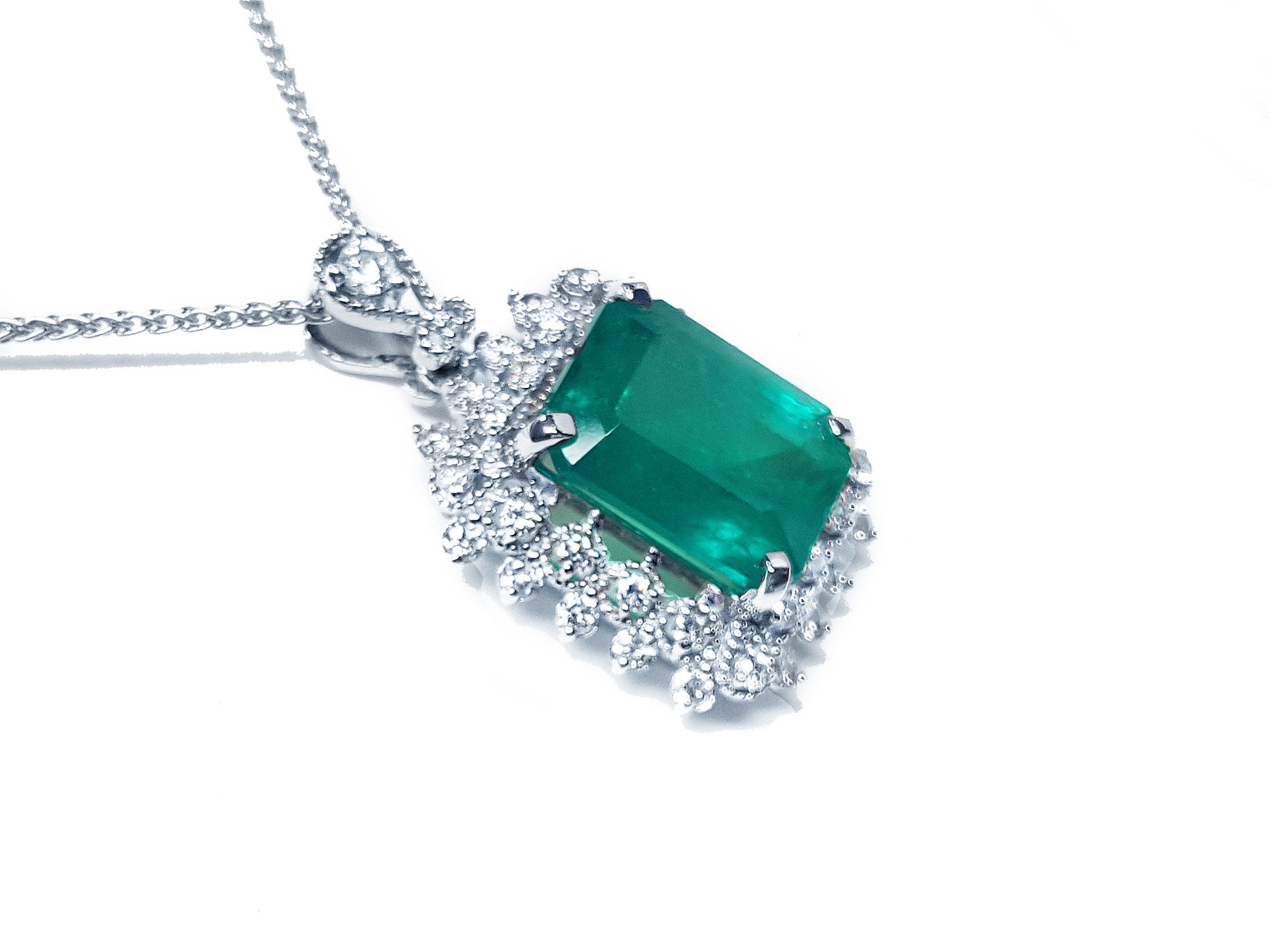 Natural emerald pendant