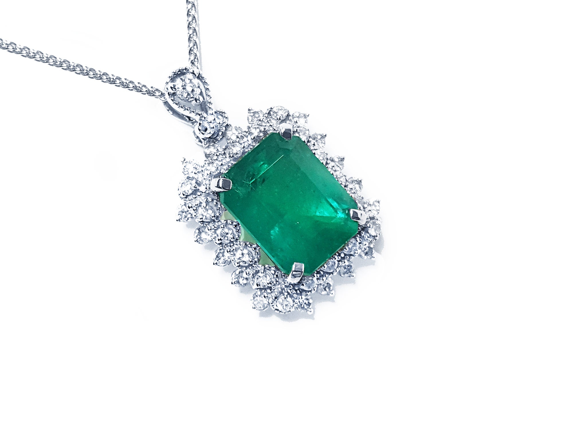 Colombian emerald pendant