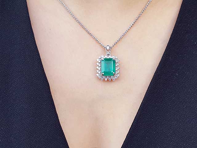 Genuine emerald pendant