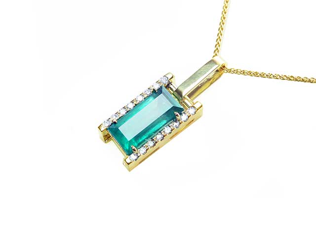 May birtstone halo diamonds emerald pendant