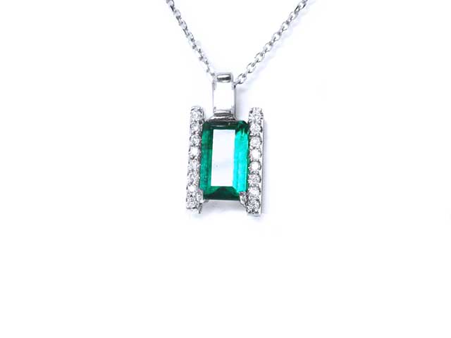 Wholesale Colombian emerald pendant