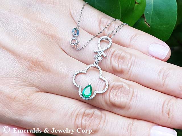 Pear shaped emerald clover pendant