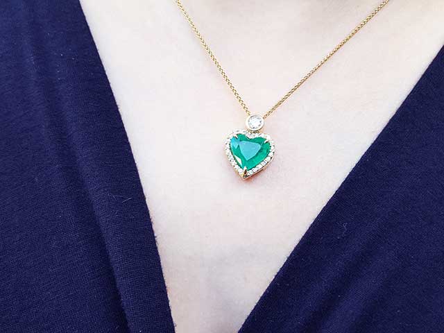 Vibrant emerald dangle pendant