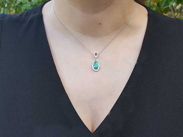 Natural emerald pear cut pendant
