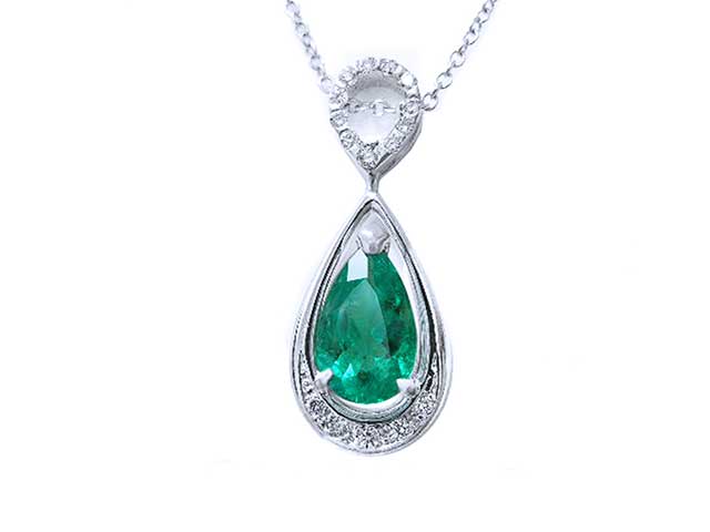 Emerald from Colombia pendant
