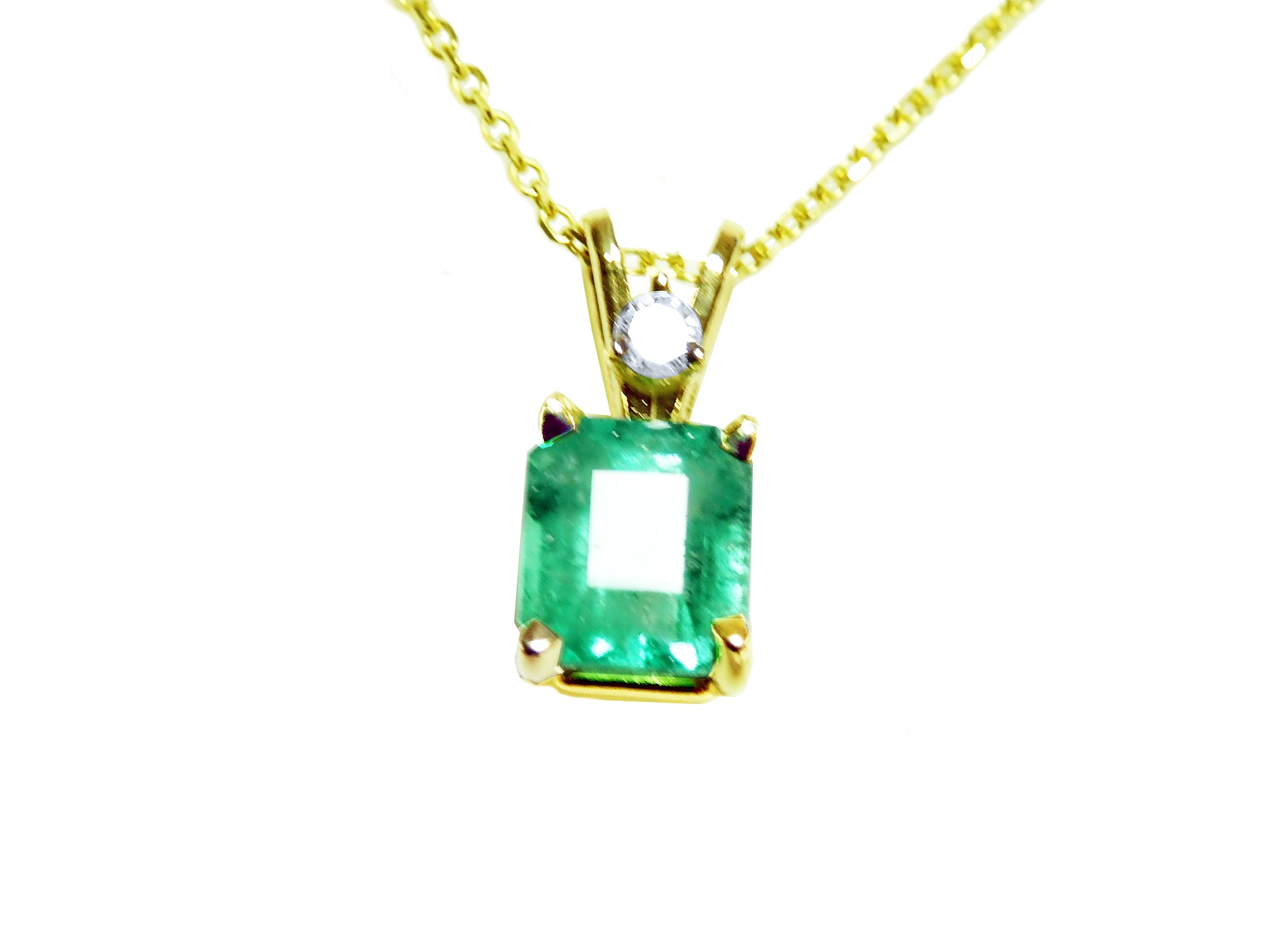 14k yellow gold emerald pendant