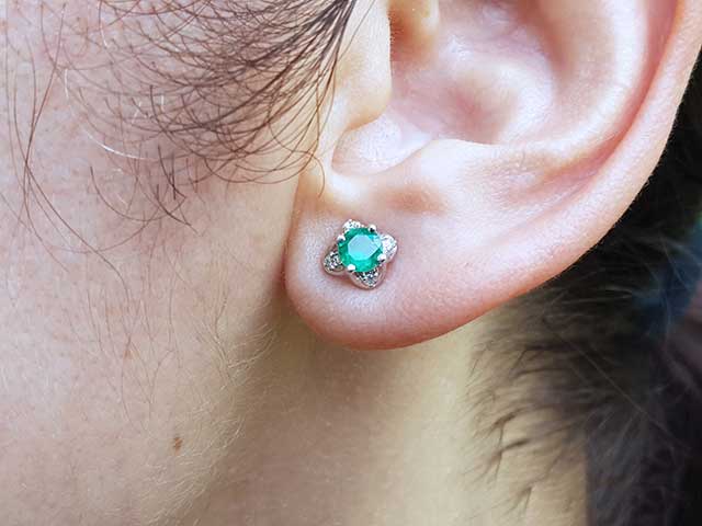 stud emerald earrings tilip style