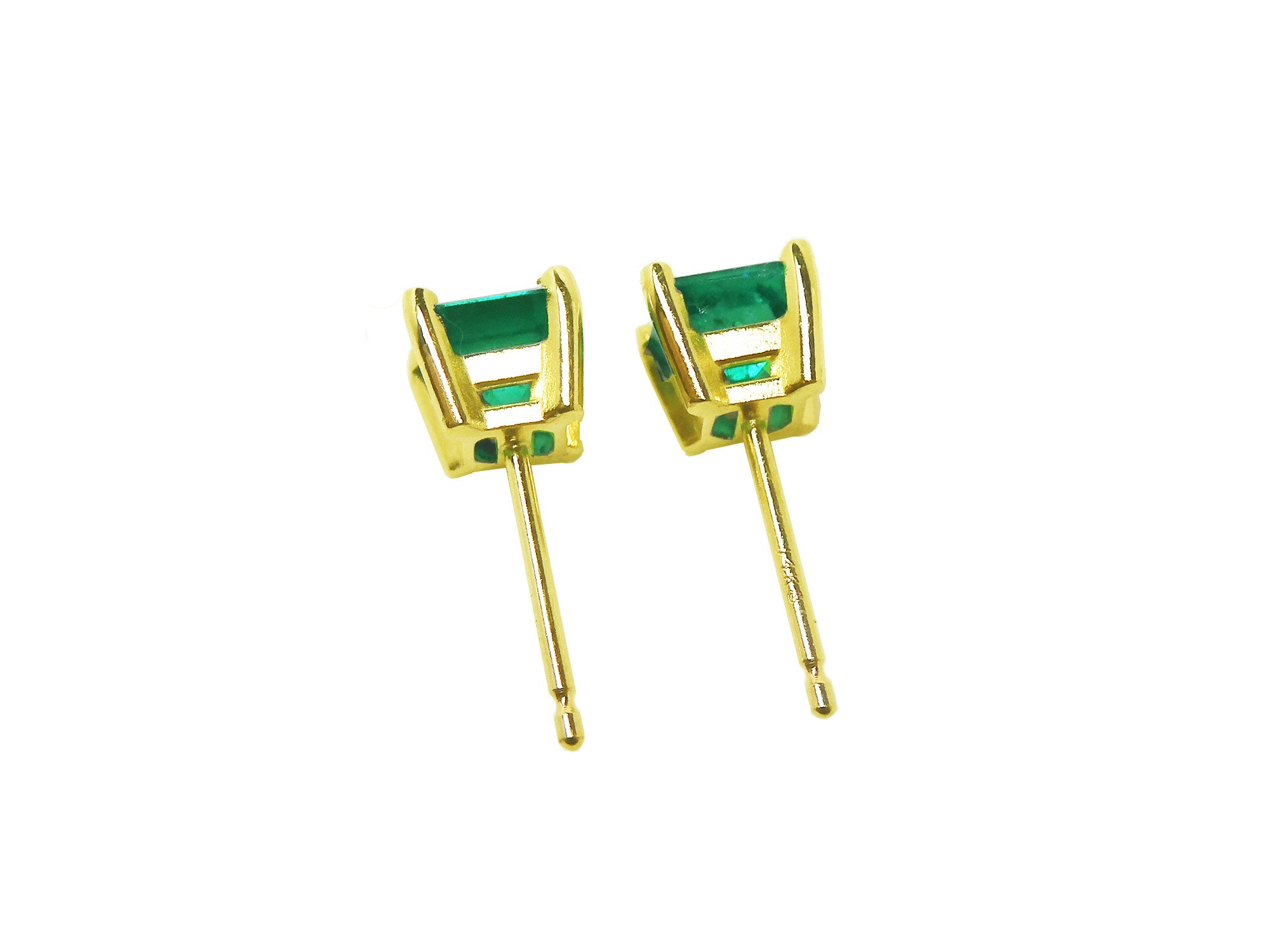 14k gold emerald stud earrings