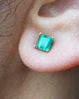 Genuine emerald sud earrings in yellow gold