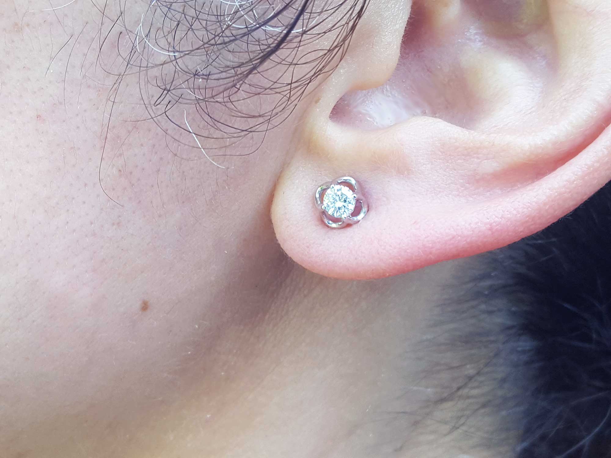 mother’s day diamond earrings
