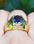 Solid yellow gold men's sapphire ring