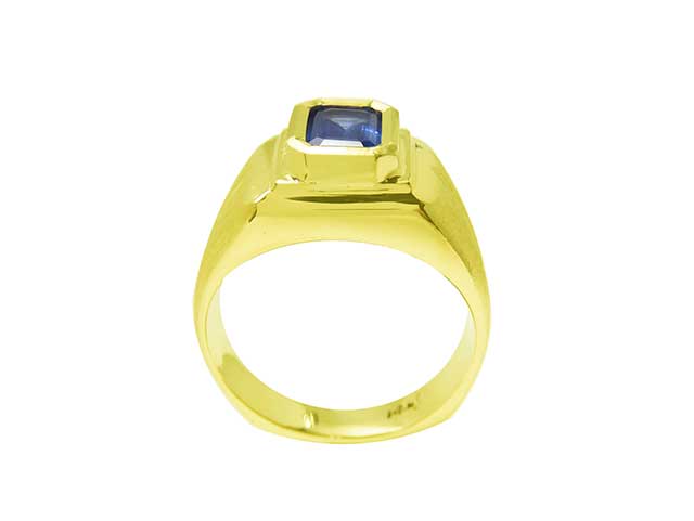 Emerald cut men&#39;s sapphire ring