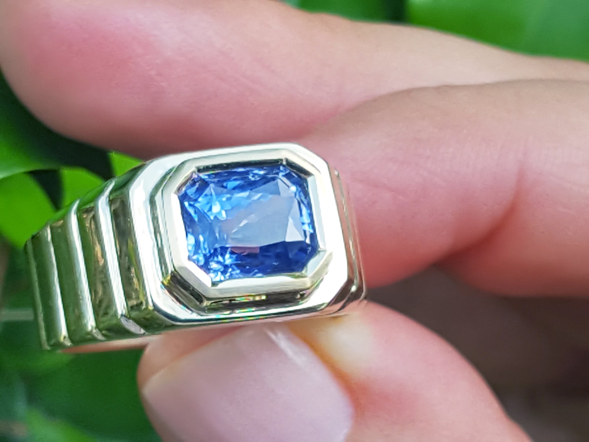 September birthstone sapphire men&#39;s ring