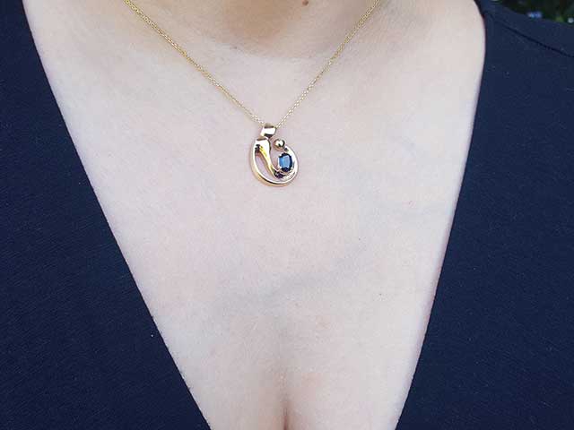 Mother’s day gift sapphire necklace