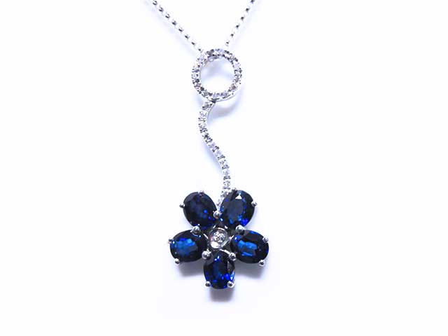 Sapphire and diamond necklace