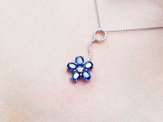 Sapphire diamond cluster necklace