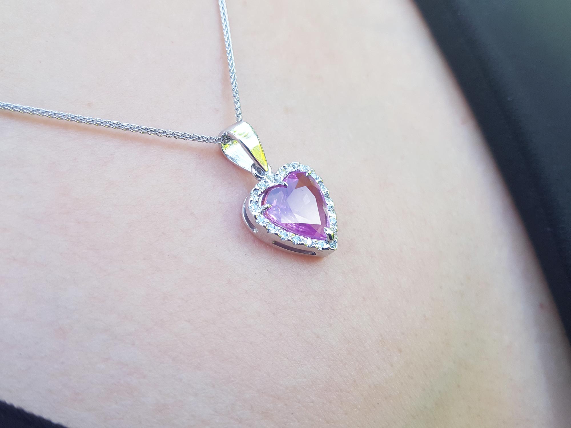 Solid gold pink sapphire jewelry necklace