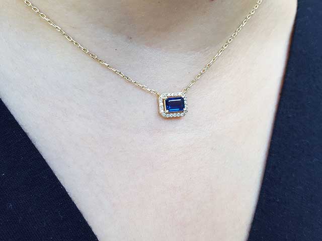 Halo diamond Blue sapphire necklace