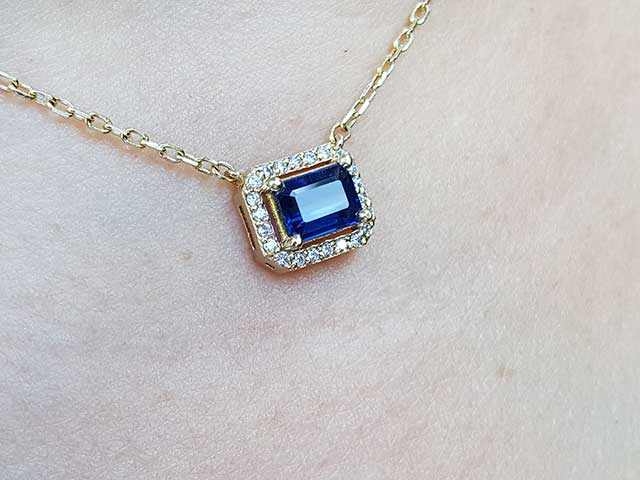 Genuine sapphire necklace