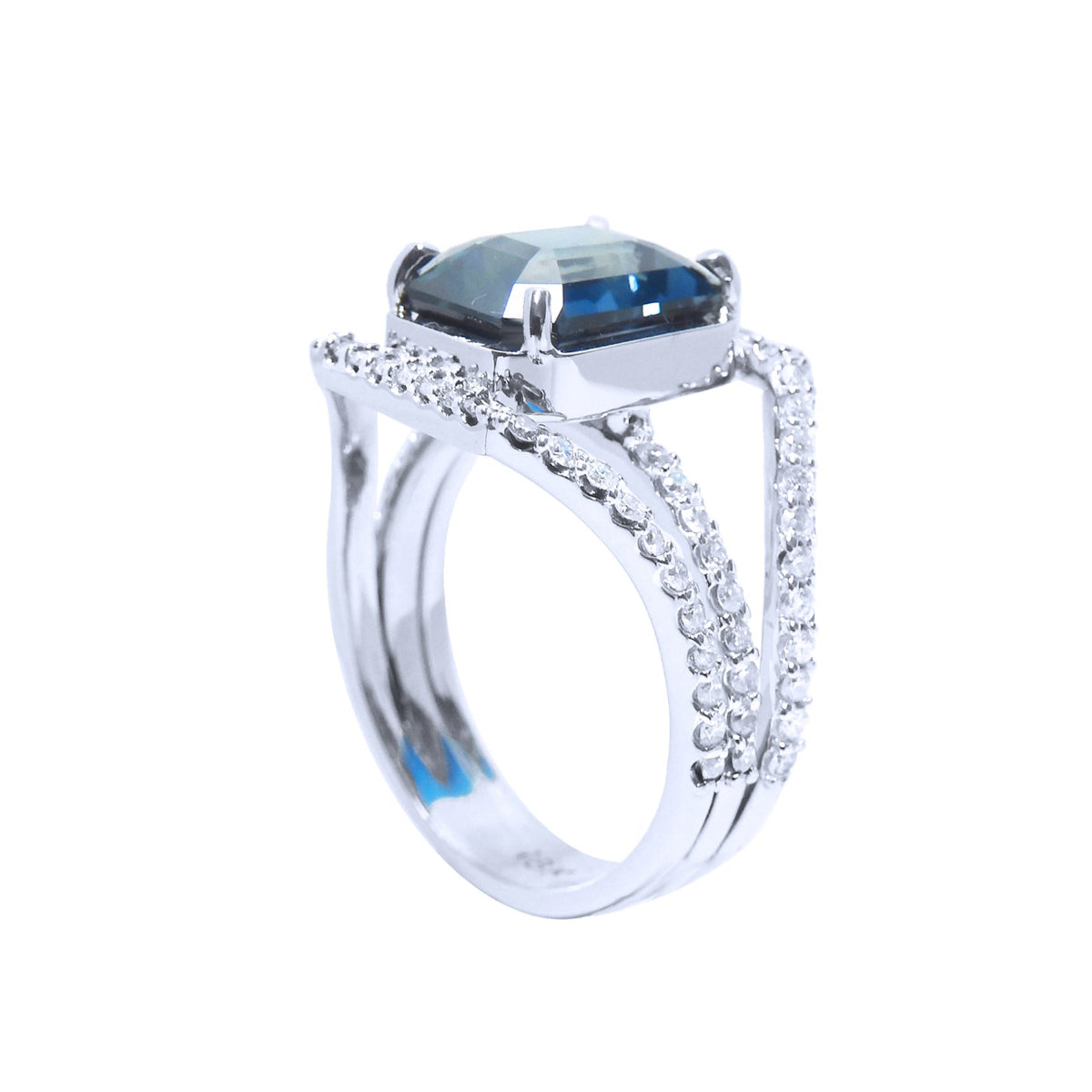 4.51 ct. EGL Certified Untreated Women&#39;s Blue Sapphire Engagement Ring 18K White Gold